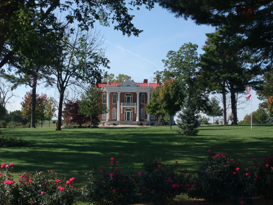 LM17 - Antebellum Residence Southwest of Louisiana, Missouri, USA