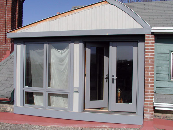 Wing Shaped Roof